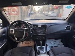 کرایسلەر 200